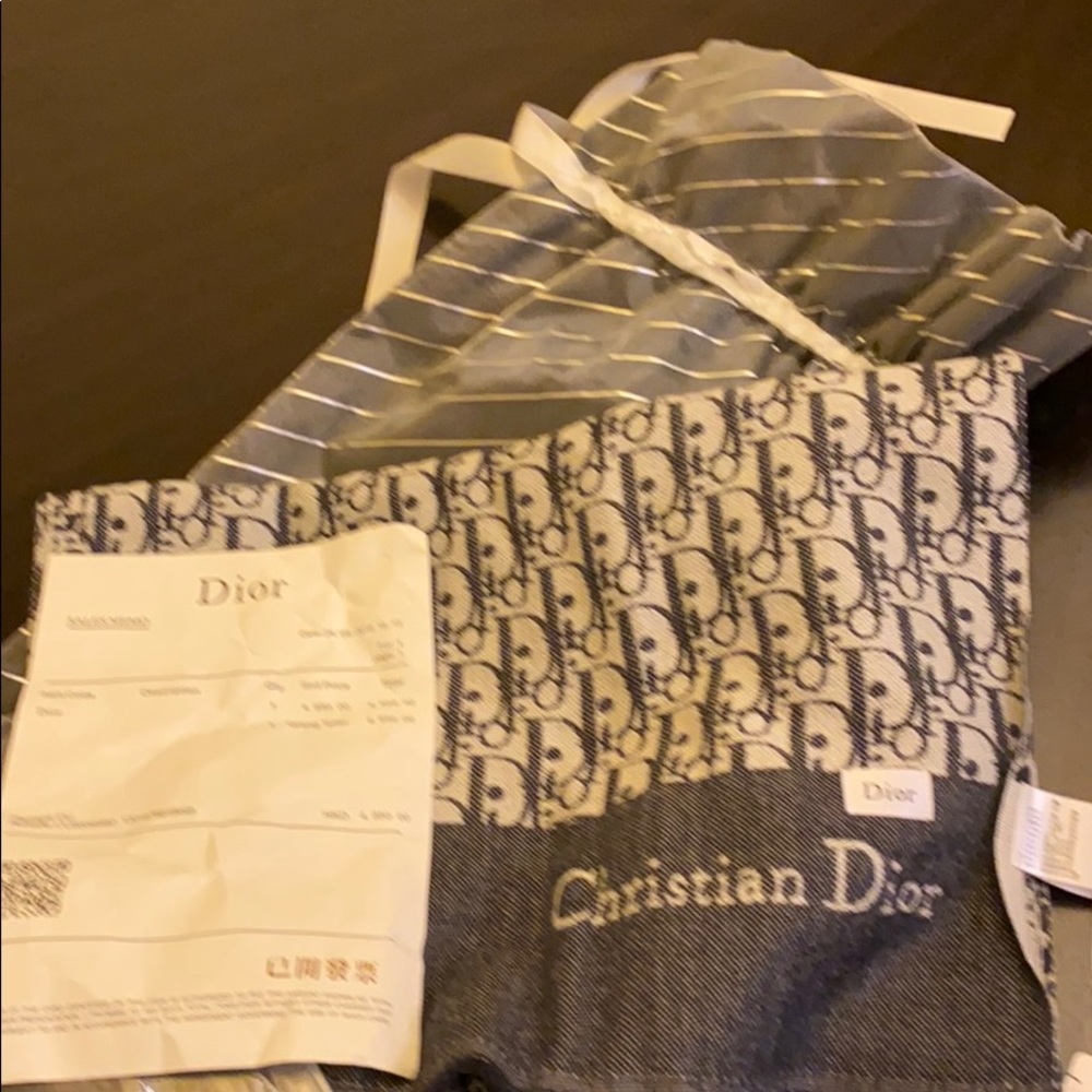 Christian Dior Oblique Scarf - Picture 5 of 5